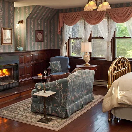 Old Rittenhouse Inn-2